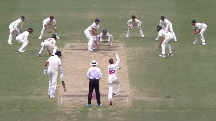Test Cricket Field Placement